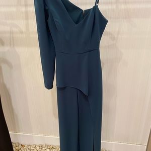 BCBG ONE SHOULDER PANTSUIT